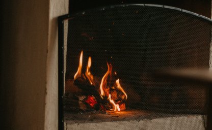 Building an open fireplace: aesthetics and functionality with Vitcas products